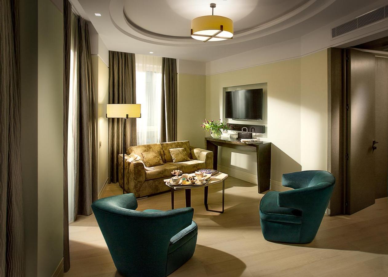 Cavour 4* Milano