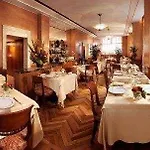 Hotel Cavour 